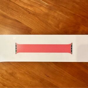 Apple Braided Solo Loop Band in Pink Punch (Size 7) 44mm